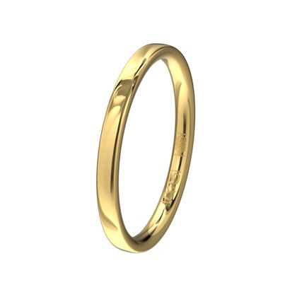 Met deze fraaie, iets bredere, geelgouden aanschuifring kan je je memoire- of solitairring uitbreiden tot een prachtig sieraad!