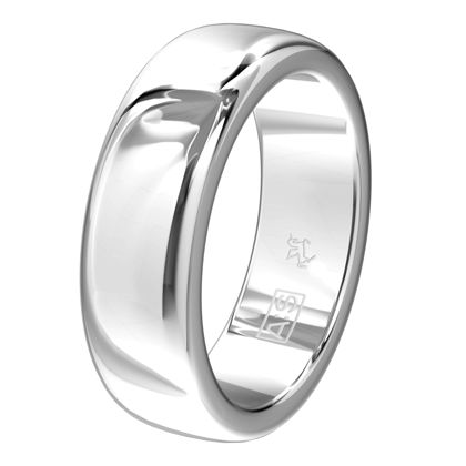 Deze chique ring heeft een bolle buitenkant en is voorzien van een lichte bolle binnenkant, waardoor je nauwelijks merkt dat je een ring om hebt. Als je voor een hoog draagcomfort gaat is dit jouw model!