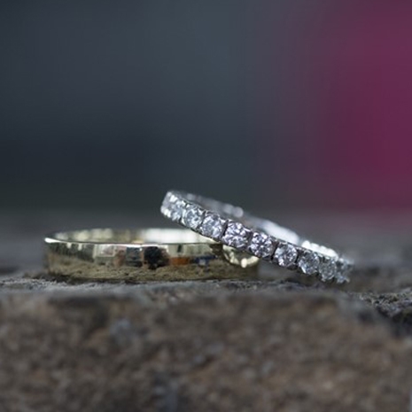 Geelgouden Ring En Witgouden Memoirering Met Briljanten