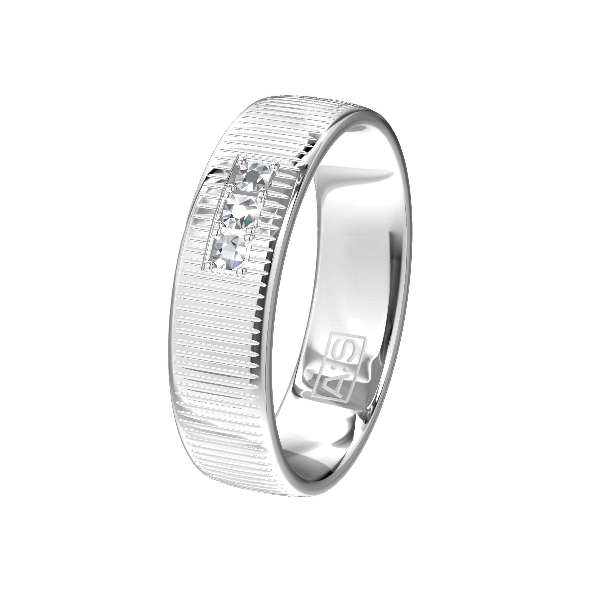 Ring is voorzien van een speelse hamerslag bewerking. Deze ring is voorzien van een strakke zetting met daarin die briljanten.