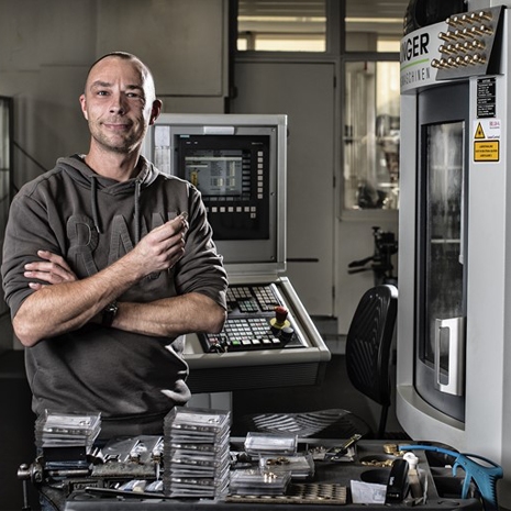 Goudsmid Bij Machines