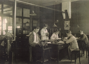 Aller Spanninga Kantoorwerkzaamheden In Vroegere Tijden