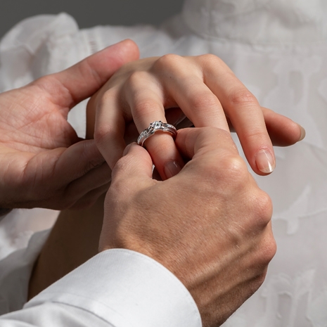 Witgouden Ring Omschuiven