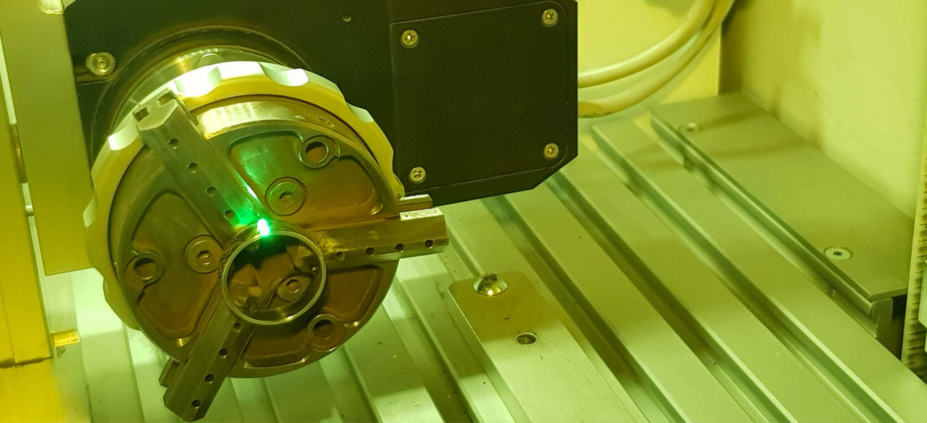 Laser