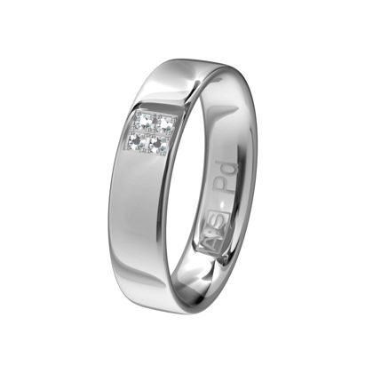 Minimalistisch en krachtig vormgegeven trouwringen. In de damesring zijn op een elegante wijze 4 briljanten gezet. Deze ringen worden gemaakt in 14 karaat palladium.