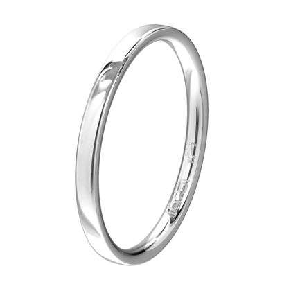 Dit is de tijdloze topper van Aller Spanninga! Een ring met een licht bolle bovenzijde en een bolle binnenzijde, dit zorgt voor maximaal draagcomfort!