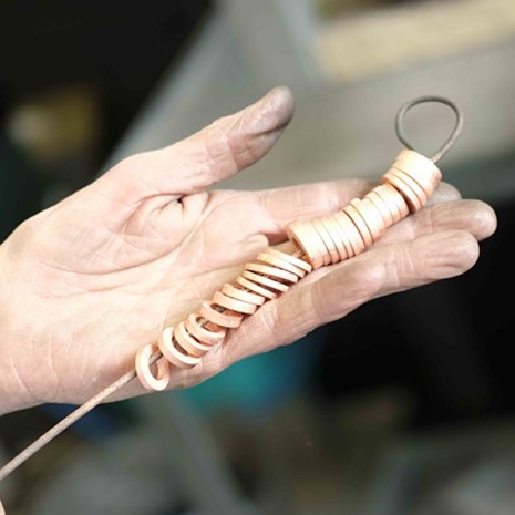 Onbewerkte Trouwringen Op Staaf Klein