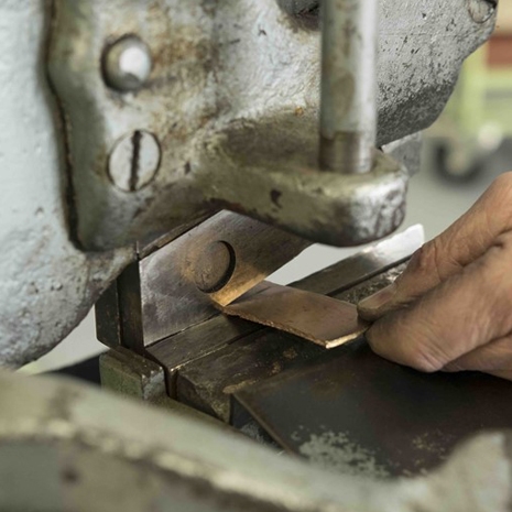 Goud Afknippen In Machine