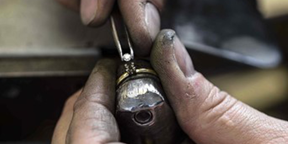 Diamantzetten In Solitairring