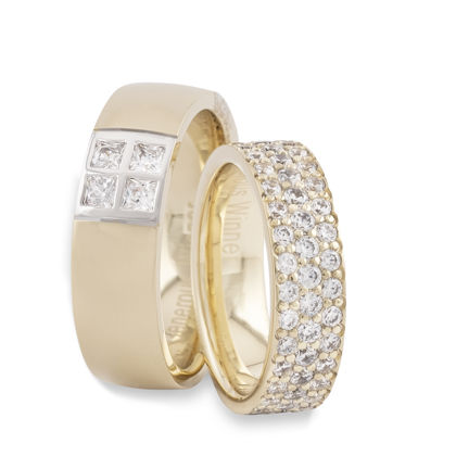 Vier 0,10 Princessen stalen in deze elegante ring, mooi strak gezet in een vierkant. And the winner is....