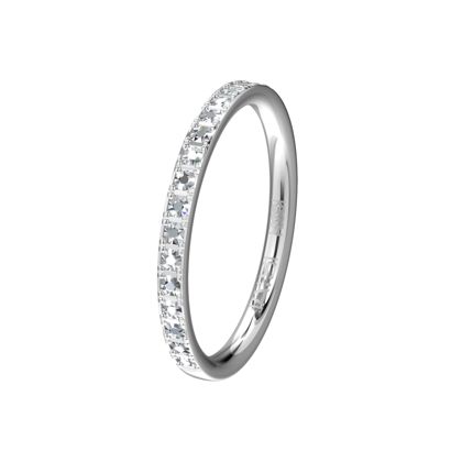 Deze elegante witgouden aanschuifring is halfvolgezet met briljanten en vormt een perfecte combinatie met bijvoorbeeld een witgoudpalladium memoirering.