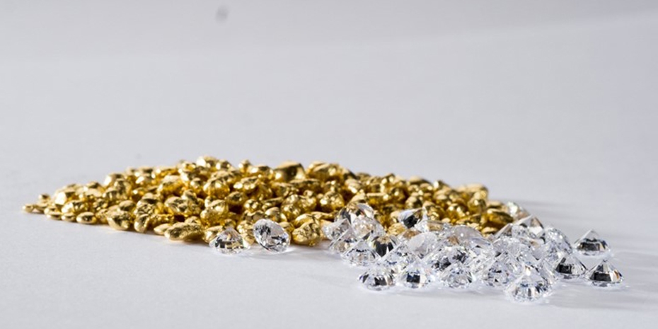 Goudkorrels En Diamanten