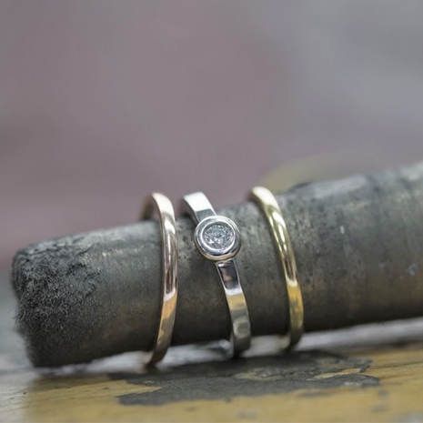 Solitairring Met Aanschuifringen Om Stok