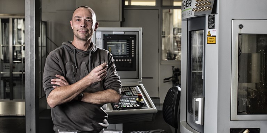 Goudsmid Bij Machines