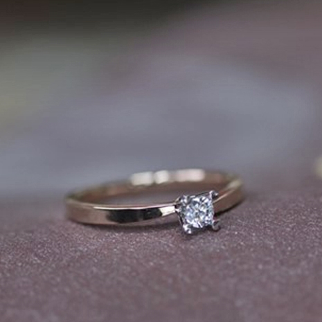 Meerkleurige Solitairring